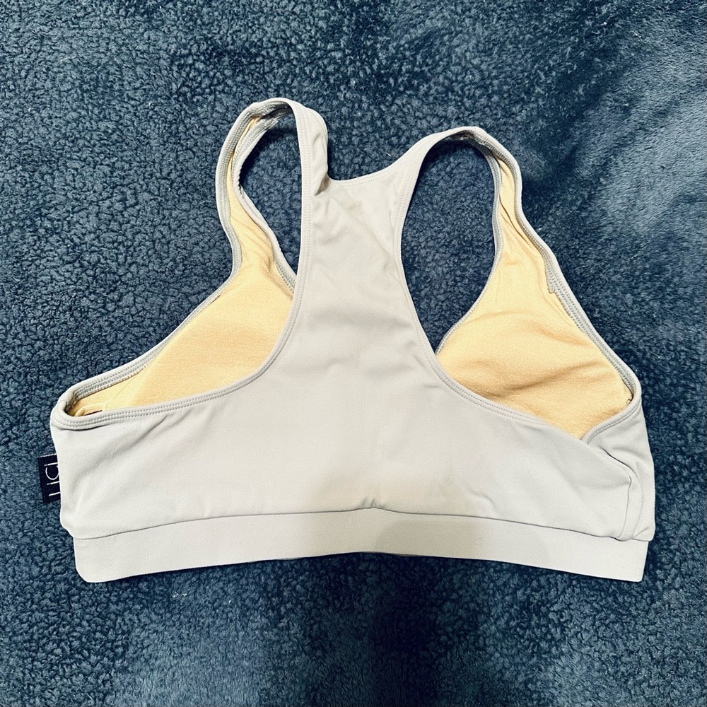 LiCi Fit Grey Sports Bra - Size M - Picture 3 of 5